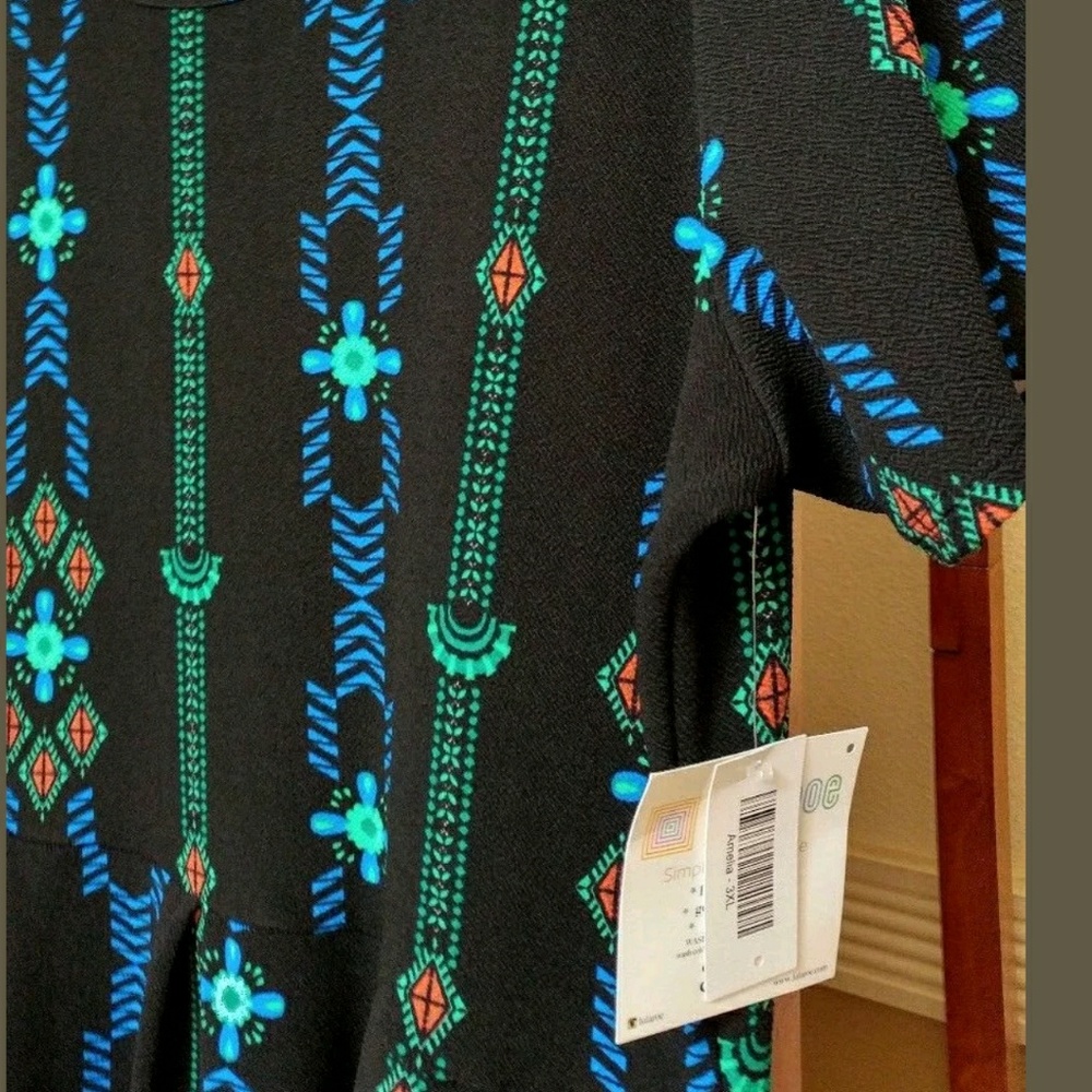 📵SOLD🚫 Lularoe Amelia AZTEC Print Textured - Picture 3 of 5